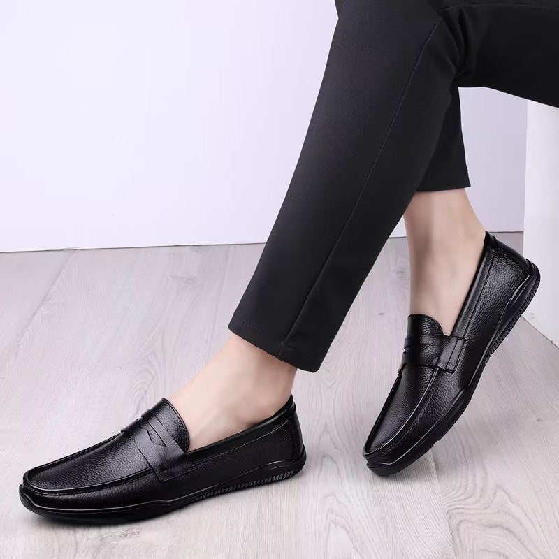 Fritidssko Herre Elegante Pu Slip-on Loafers Med Metallmote - Svart